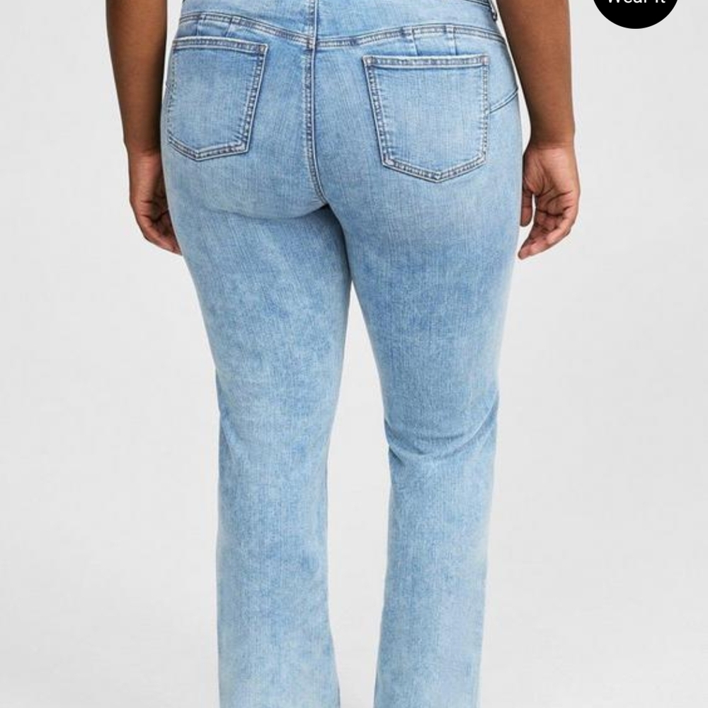 Torrid Blue Straight Leg Jeans Classic Fit - Picture 3 of 4